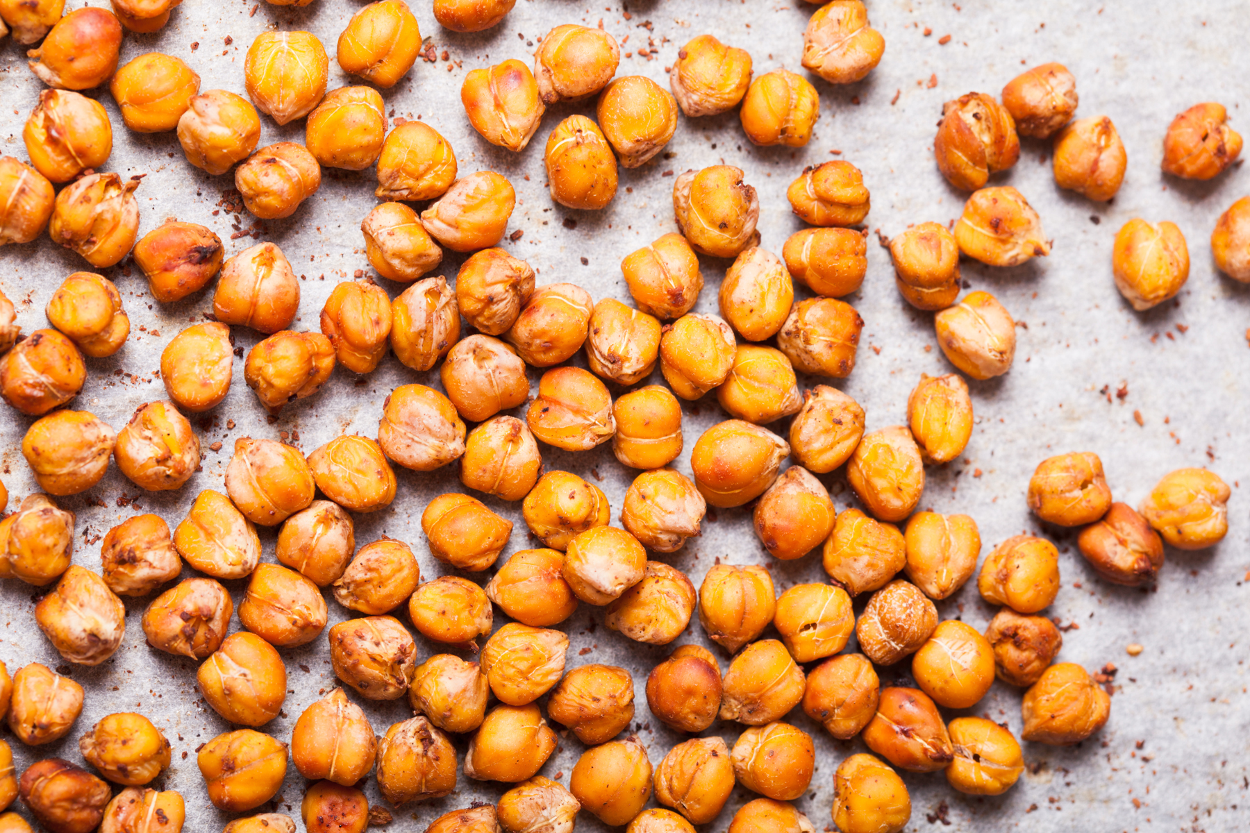 How to Make Roasted Chickpeas (Video) - Mother Earth Living